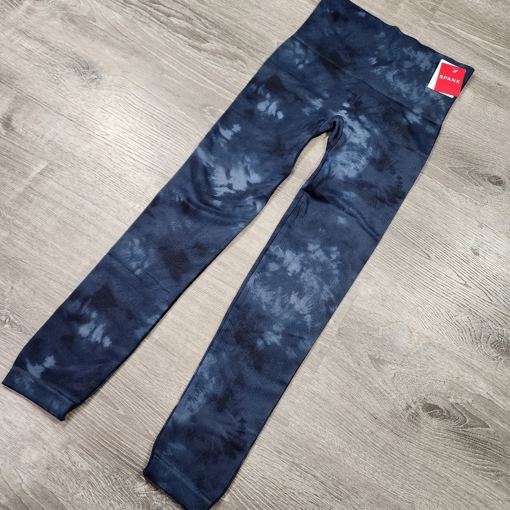 NWT SPANX Ecocare Seamless Ankle Blue Tie Dye Leggings Medium